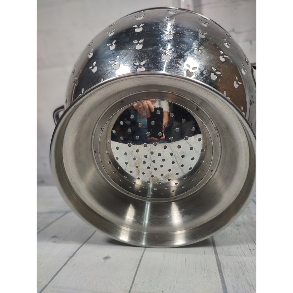 Vintage style Stainless Steel Apple Cutout Colander Pedestal Strainer 10 inch - Picture 3 of 6